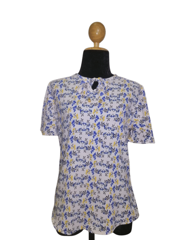 floral breeze keyhole blouse